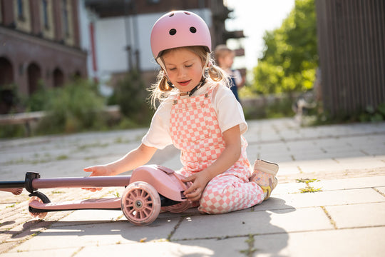 Scoot and Ride Scooter - Highwaykick 3S LED - Rose - All Mamas Children
