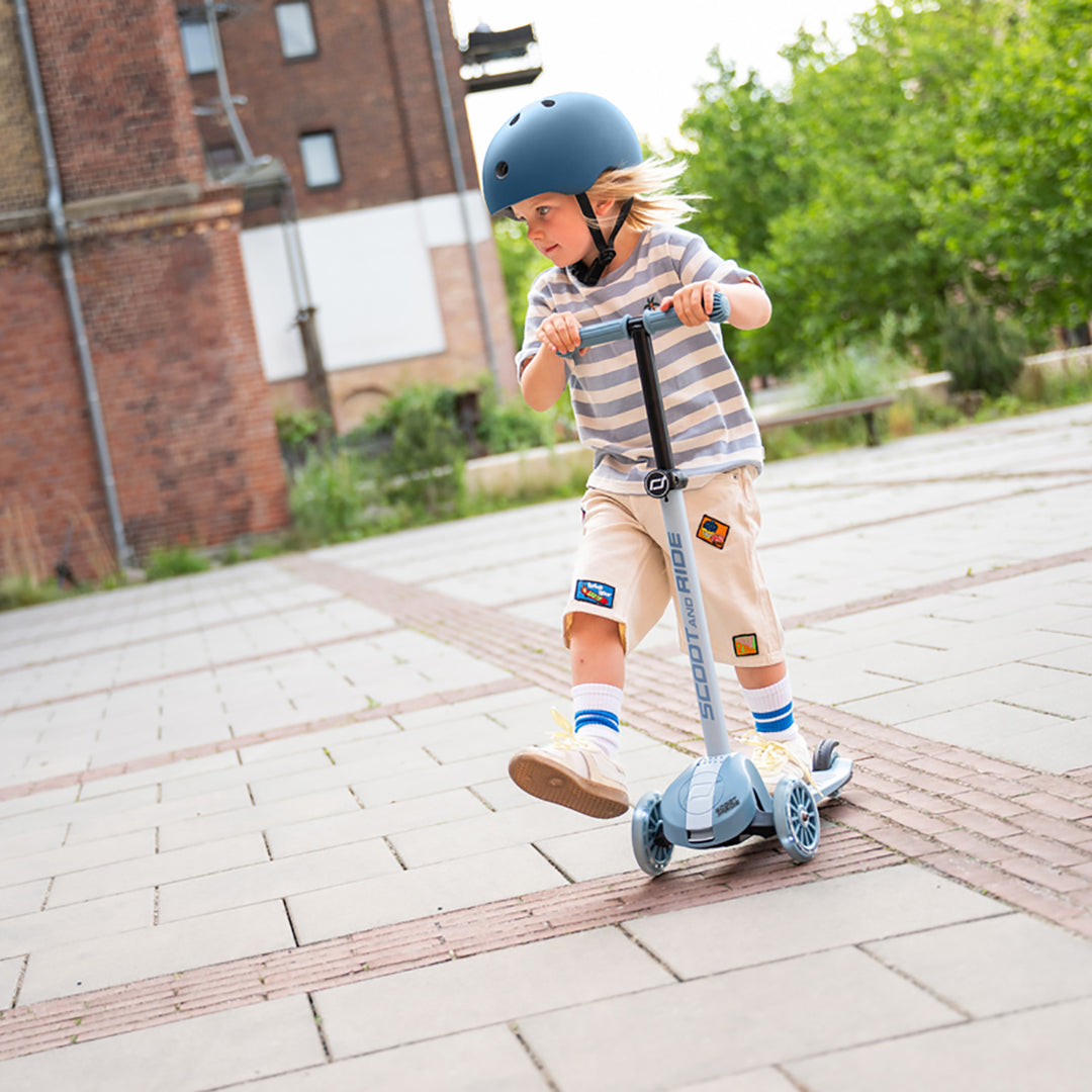 Scoot and Ride Scooter - Highwaykick 3S LED - Steel - All Mamas Children